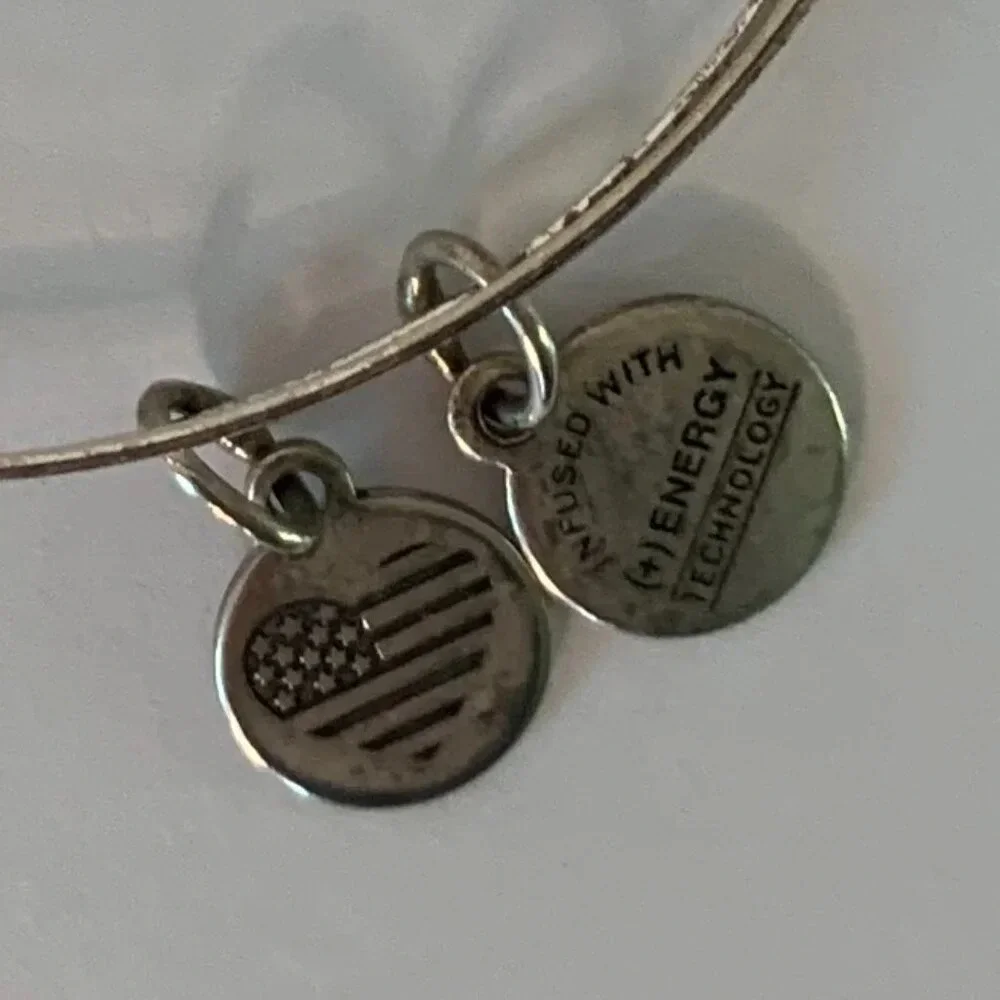 Alex and Ani Positive Energy Adjustable Faceted Bead Bangle Bracelet Emerald